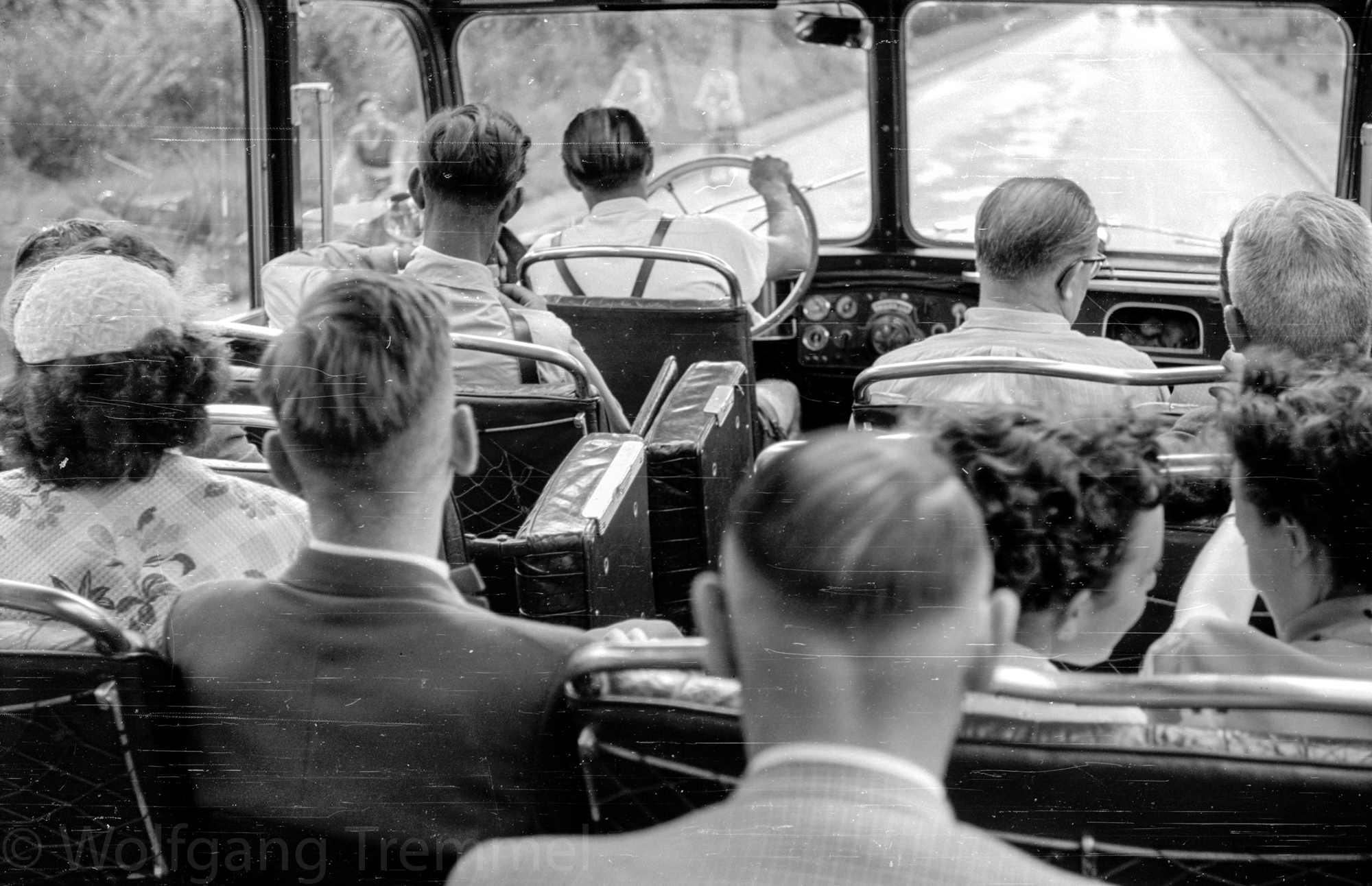 1953: Bus trip