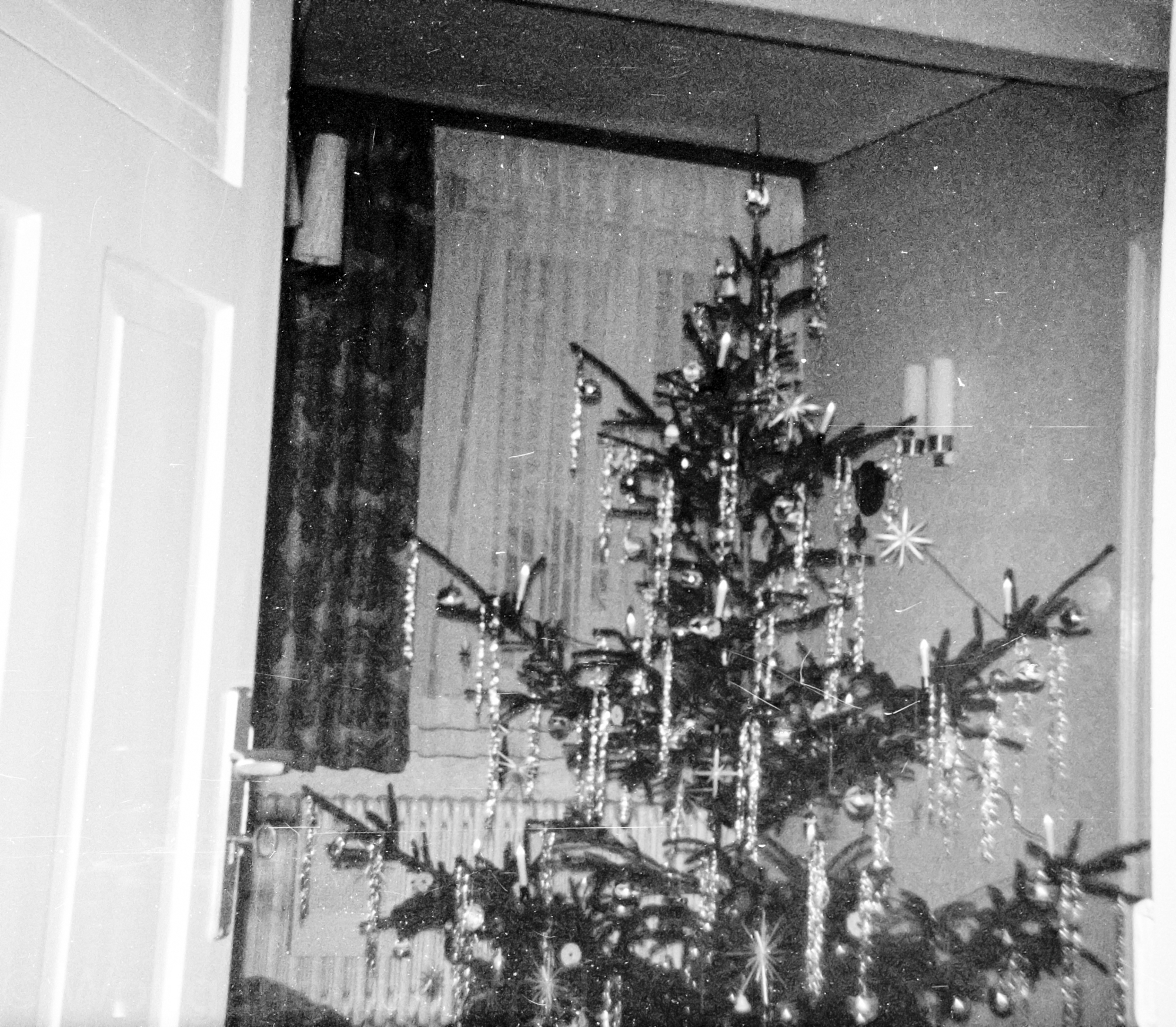 1973: Christmas Tree – photographed by 7 year old me